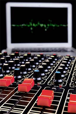voice actor for advertising